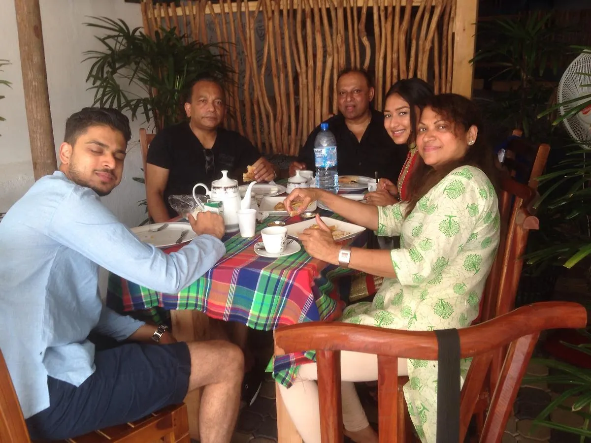 N. S. Villa Negombo